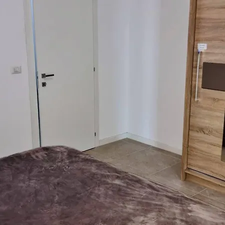 Ateneo Trevi 2, Modern Deluxe, Big Terrace Apartment
