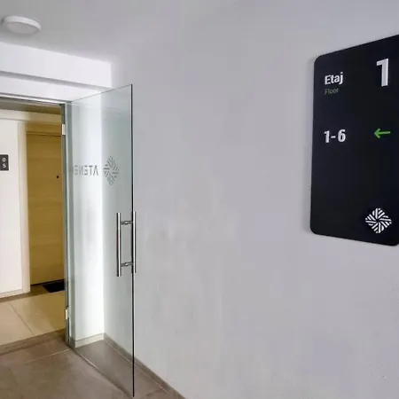 Apartment Ateneo Trevi 2, Modern Deluxe, Big Terrace *